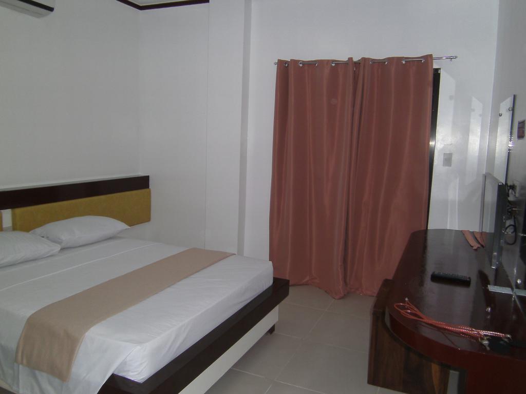 Seashore Beach Resort Puerto Galera Exterior foto
